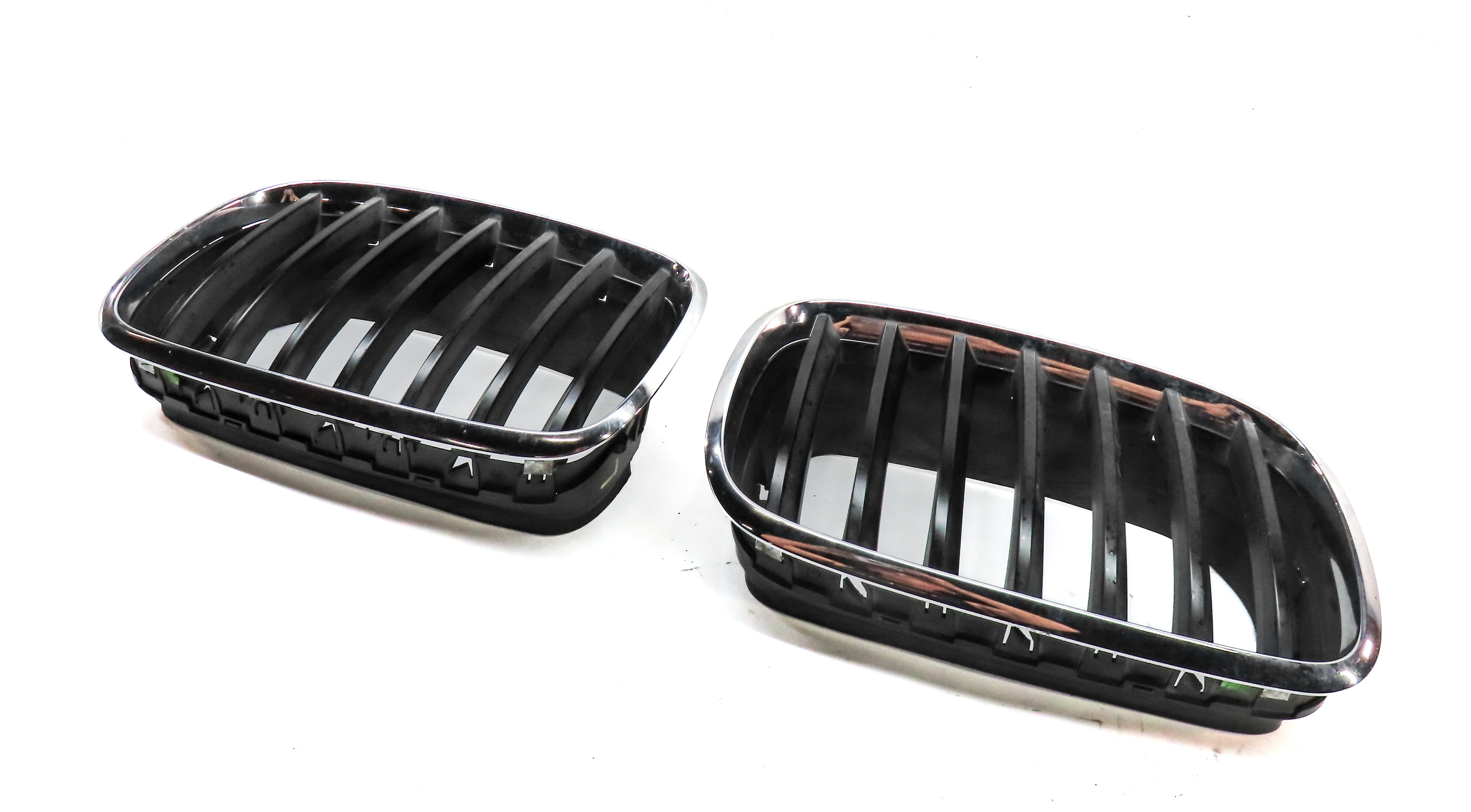 07-14 BMW X5 X6 X5M X6M ///M E70 E71 FRONT LEFT RIGHT GRILLE AIR VENT SET BLACK — exact item pictured